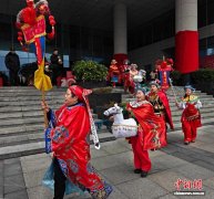 （新春見聞）非遺“舞”進(jìn)博物館 浙南山鄉(xiāng)馬燈展現(xiàn)濃郁年味